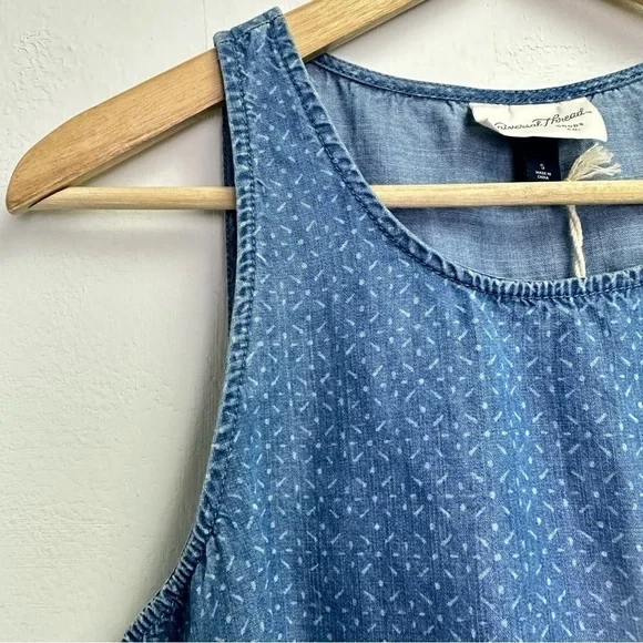 Universal Thread Size Small Drawstring Chambray Patterned Tank Top - Picture 6 of 7